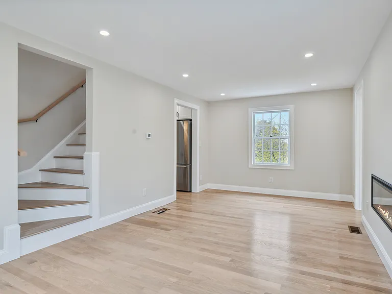 9 Richard Rd — Photo 16
