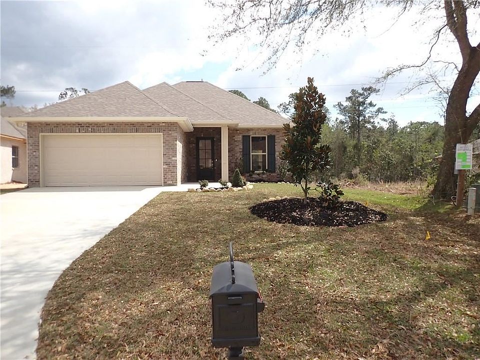 1st image of 126 Cross Creek Dr