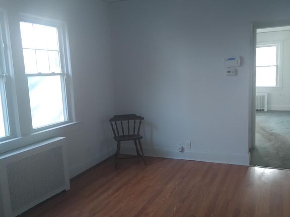 5th image of 92-35 224th St #1