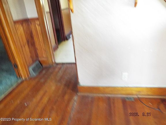 4th image of 1225 Frieda St