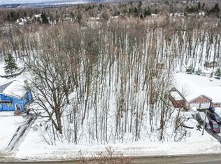 17 Valleyview Dr, Oro Medonte, ON L0K 1N0