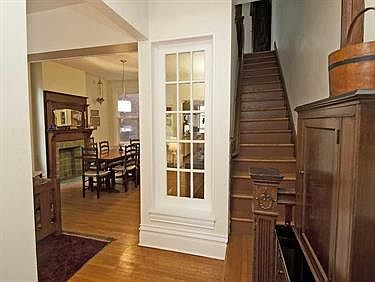 3rd image of 1035 Murray Hill Ave