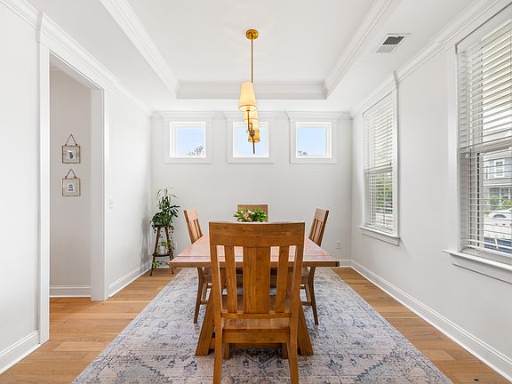 5th image of 2061 Kemmerlin St