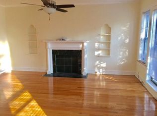 1360 E 52nd St #3E, Chicago, IL 60615