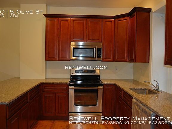 5th image of 1015 Olive St