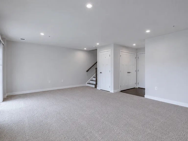 8032 Spring Arbor Dr — Photo 6