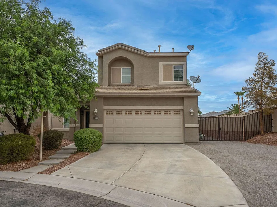 3190 E Eldorado Ln