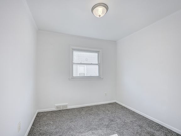 4th image of 1731 E Pearl Ave