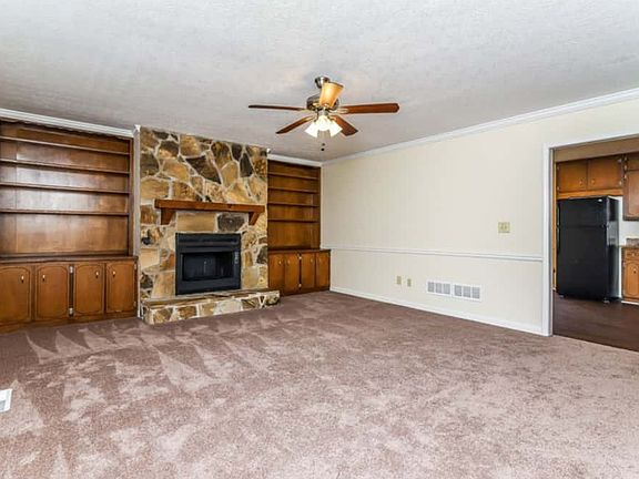 5th image of 652 Saddlewood Dr