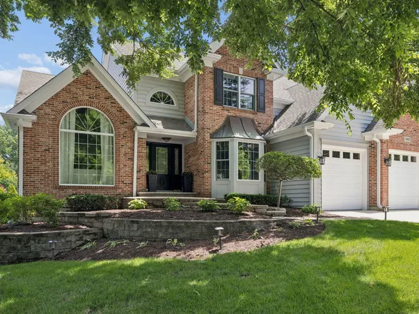 5401 Challen Pl, Downers Grove, IL 60515