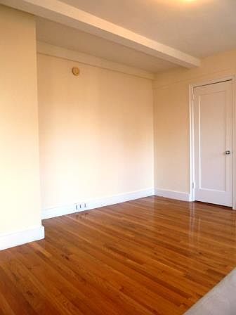 2nd image of 25 E 67th St APT 9C