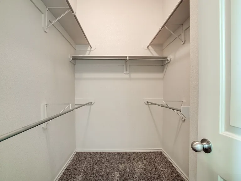 7803 85th St — Photo 22