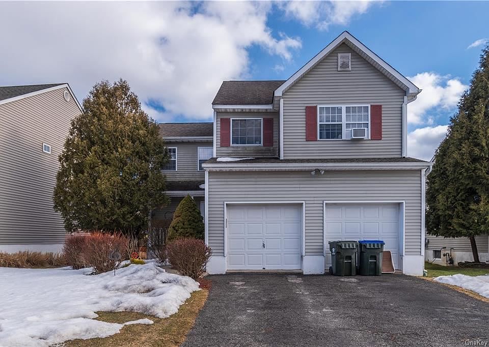 1st image of 23 Woodfield Dr