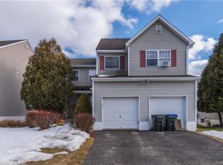 23 Woodfield Dr, Washingtonville, NY 10992