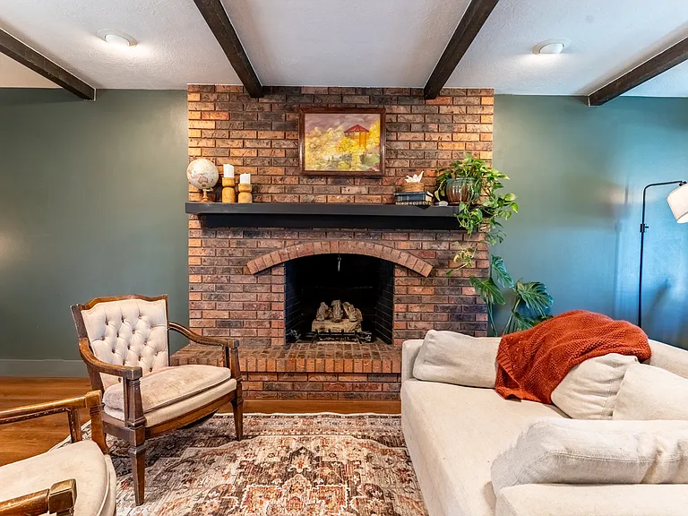 1041 Lamplighter Dr — Photo 24