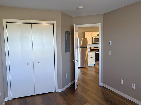 5th image of 1873 10th Ave E APT 403