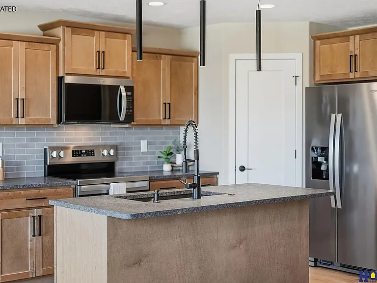 8911 Peregrine Rd — Photo 3