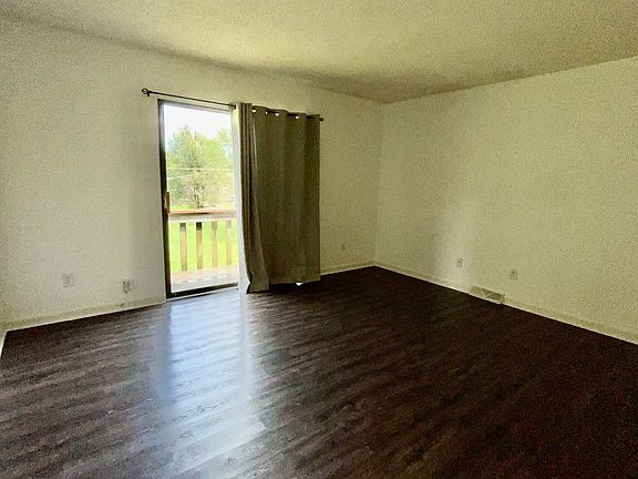 2nd image of 1110 E South Ave