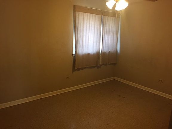 3rd image of 434 N Ardmore Ave APT 1A