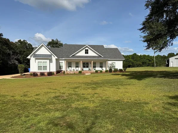 348 County Road 664, Coffee Springs, AL 36318