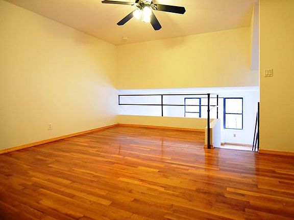 2nd image of 175 Zoe St APT 3A