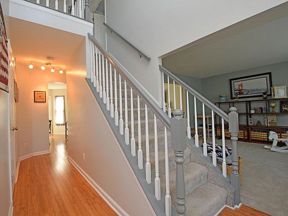 2nd image of 815 Millers Run Ct