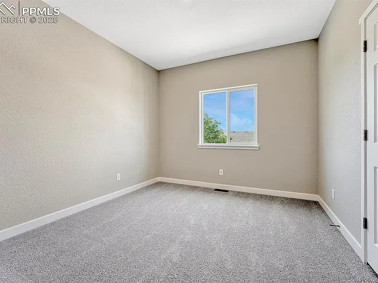 4176 Orchid St — Photo 16