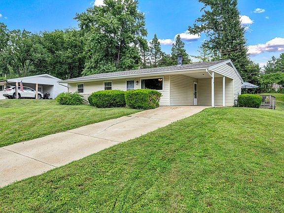 2nd image of 322 Spring Meadows Dr