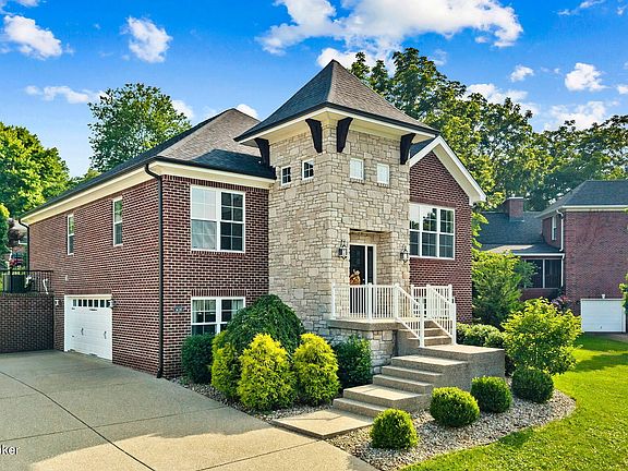 2nd image of 1416 Nightingale Ln