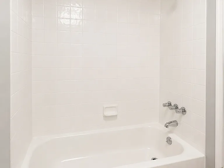 420 Fairfax Dr #B — Photo 18