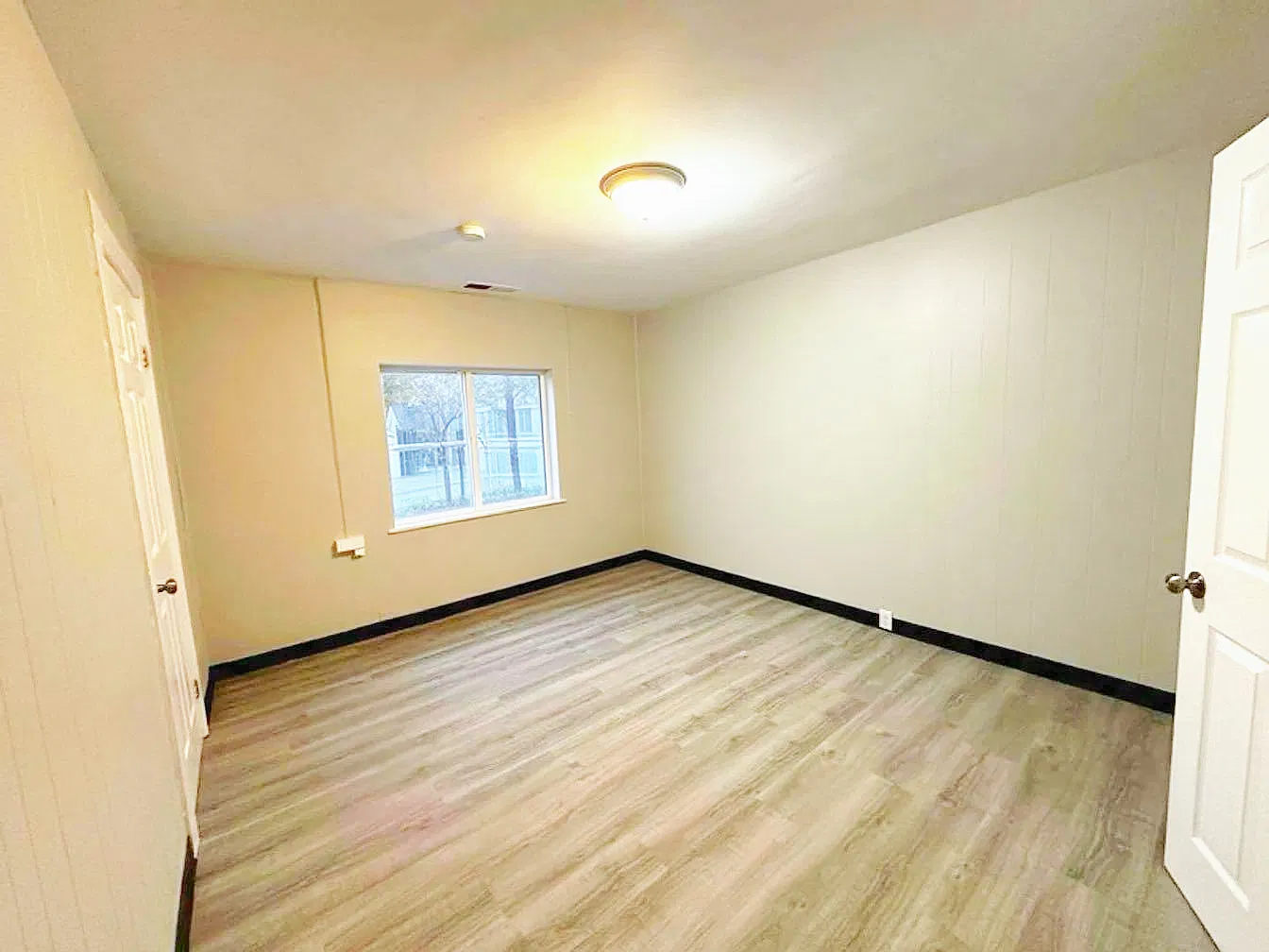 2 bed, $975 — Photo 4