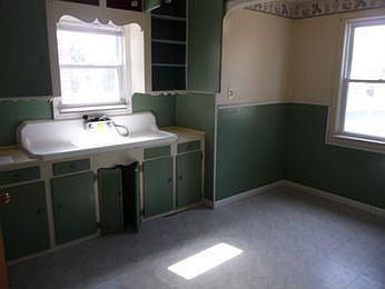 2nd image of 7319 Greenview Ave