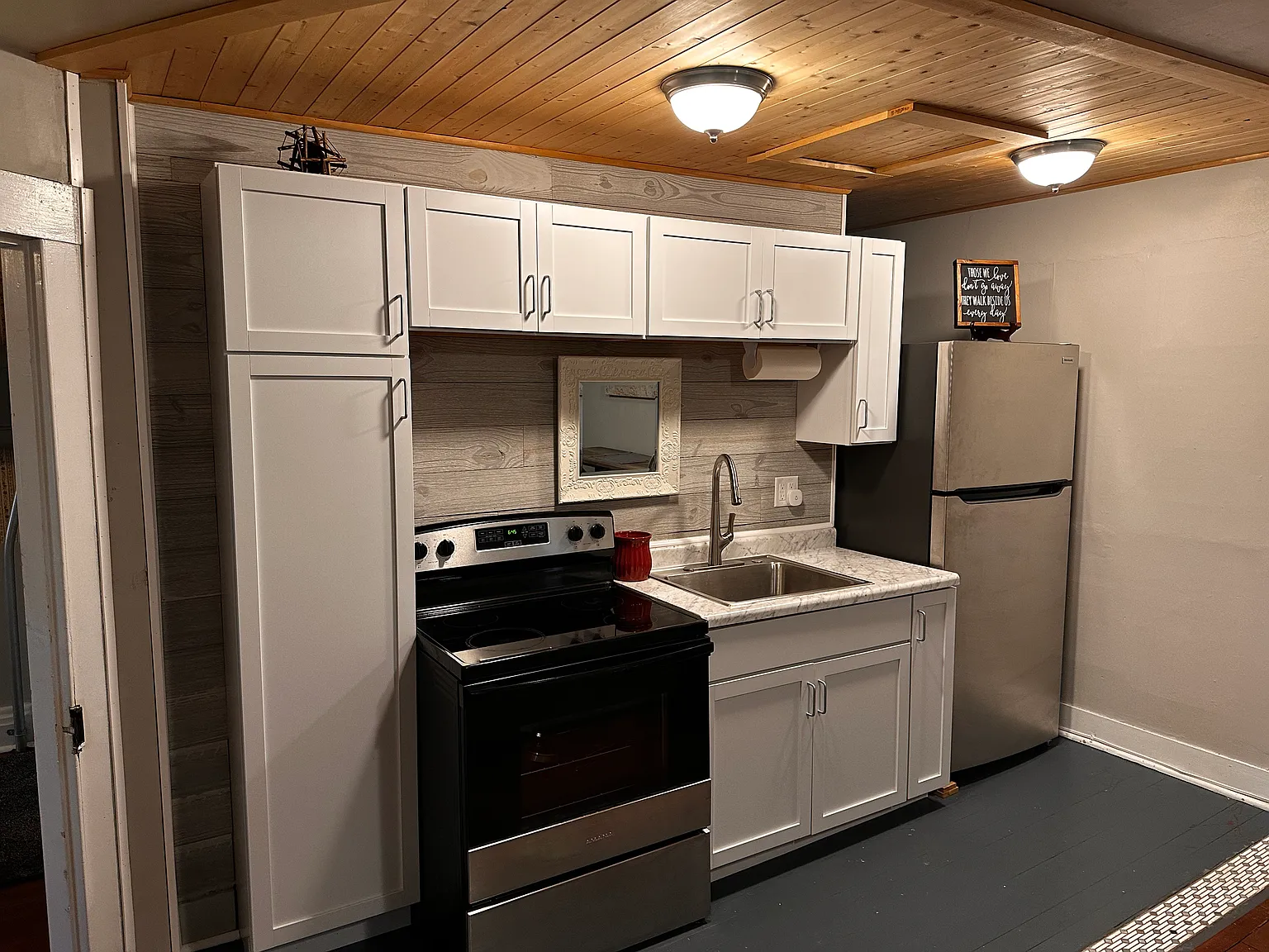 1 bed, 1000 sqft, $1,150 — Photo 3