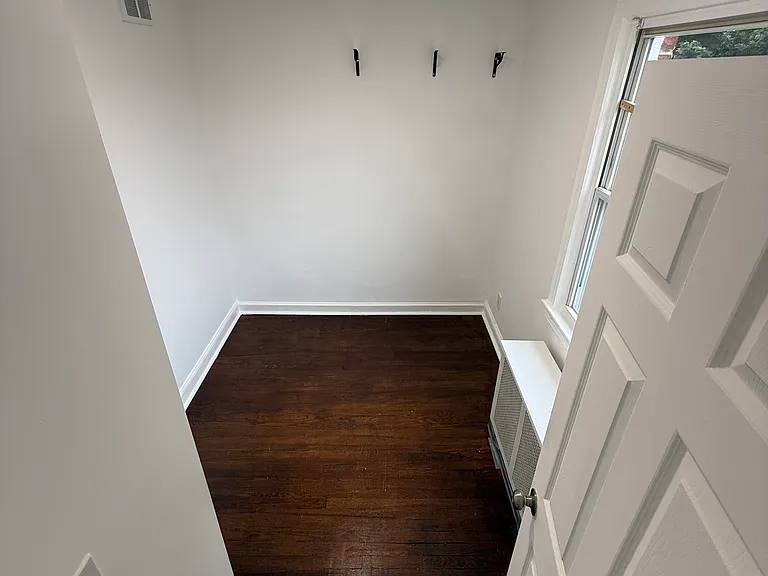 1st bedroom units #1/#3