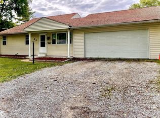 23 Lillian Dr, Belleville, IL 62226