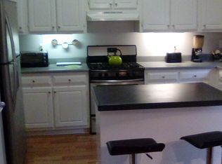 145 Riverside Dr, Sharpsburg, GA 30277