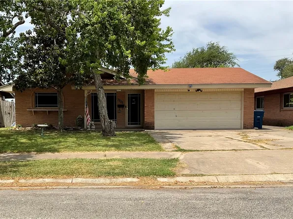 1705 Denver St, Portland, TX 78374