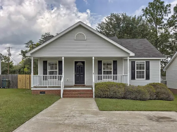 233 Hallie Hills Pl, Lexington, SC 29073