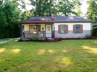 1863 Deerfield Ave SW, Warren, OH 44485