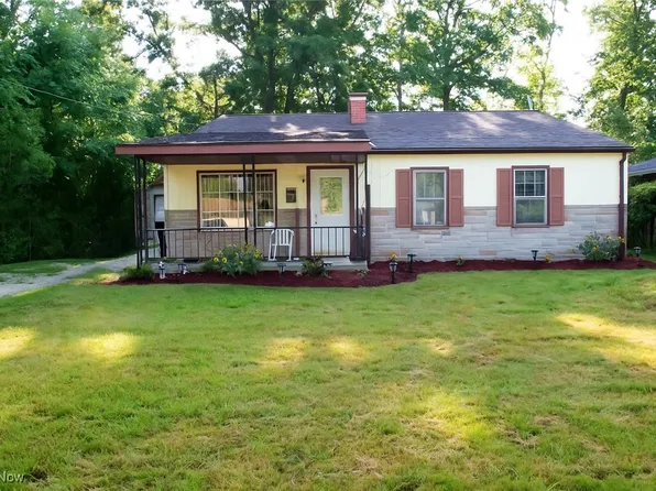 1863 Deerfield Ave SW, Warren, OH 44485