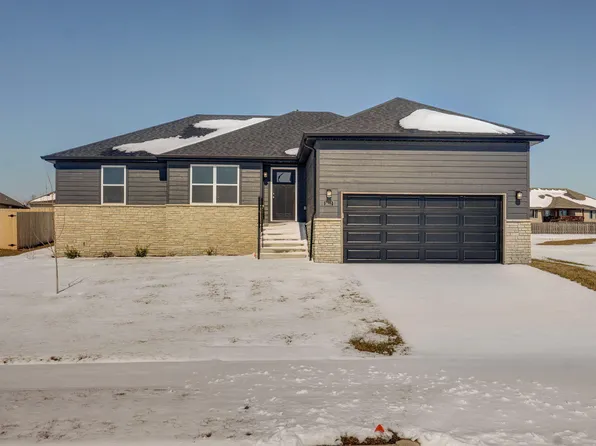 1657 E Macon Street, Republic, MO 65738