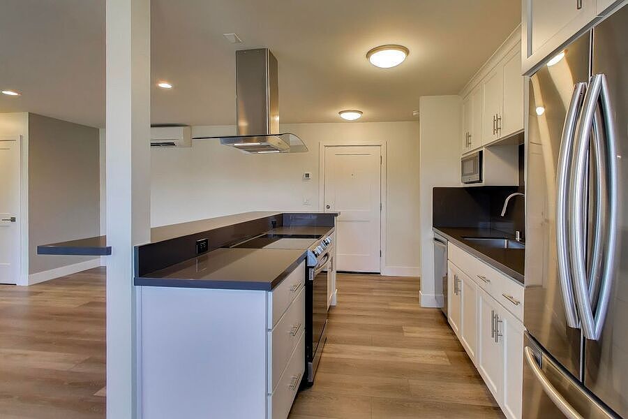 1st image of 1662 Hollenbeck Ave APT 15