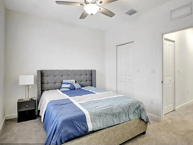 12209 NW 24th Pl — Photo 5