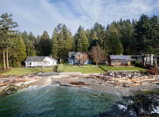 1537 McCullough Rd, Sechelt, BC V7Z 0A5