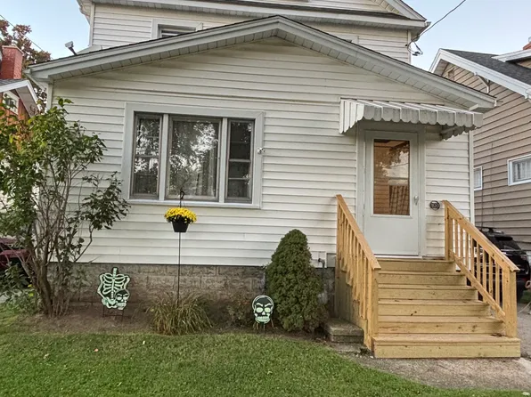 100 Shenandoah Rd, Buffalo, NY 14220