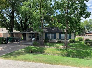 309 Twin Oaks St, Houston, TX 77076