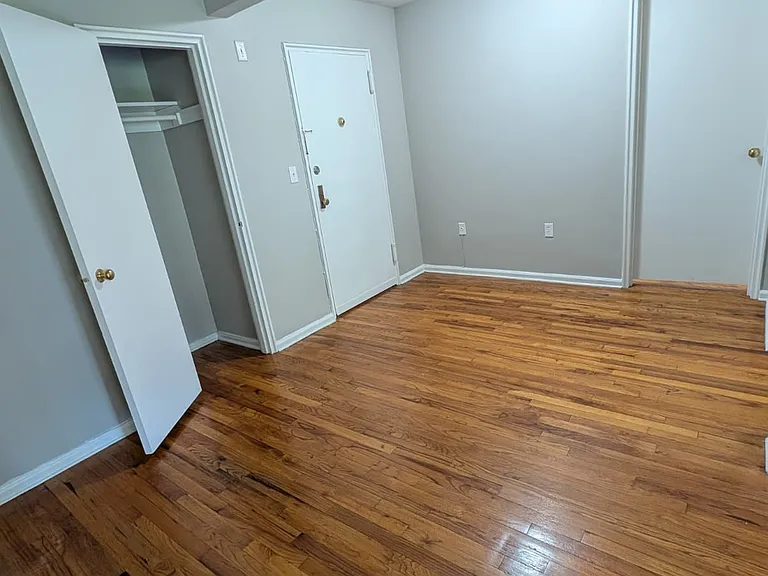 576 Whitney Ave #K-K1 — Photo 3