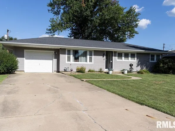 1035 Lawrence Dr, Canton, IL 61520