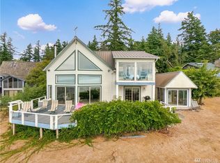 34-B Whidbey Island Dr, Hat Island, WA 98206