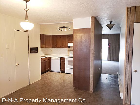 3rd image of 183 Munch Dr APT 7